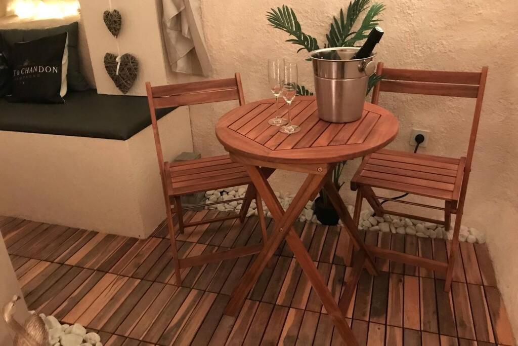 Les Secrets D'Alcove, Nuits Romantiques Avec Spa Aix-en-Provence Kültér fotó