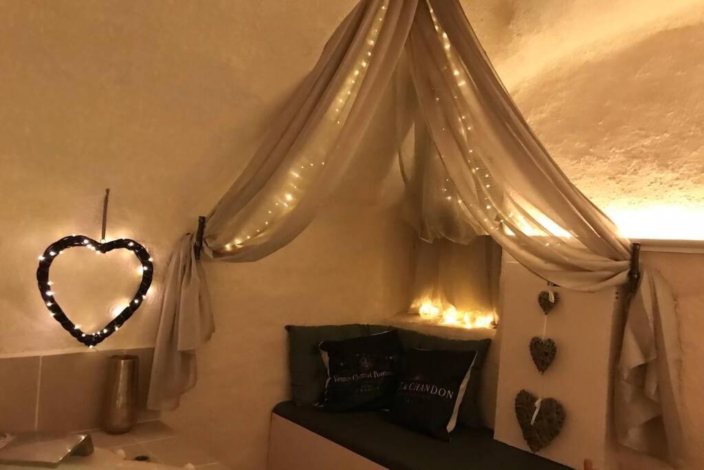 Les Secrets D'Alcove, Nuits Romantiques Avec Spa Aix-en-Provence Kültér fotó