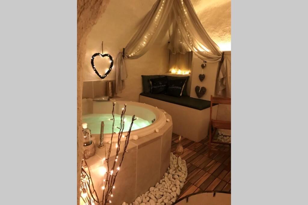 Les Secrets D'Alcove, Nuits Romantiques Avec Spa Aix-en-Provence Kültér fotó